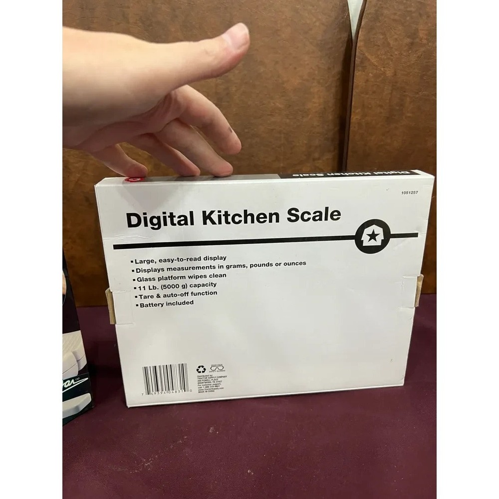 Digital Kitchen Scale- New In Box - Picture 2 of 2